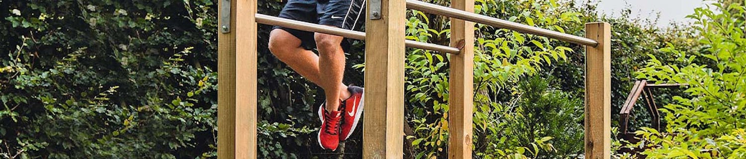 Utendørs treningsstativ i hagen Treningsstativ ute